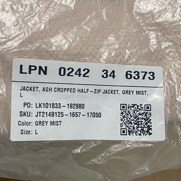 Fabletics-Ash Croppped Half Zip Jacket-Women's Size: Large-Color: Grey Mist-NEW! - Picture 3 of 16